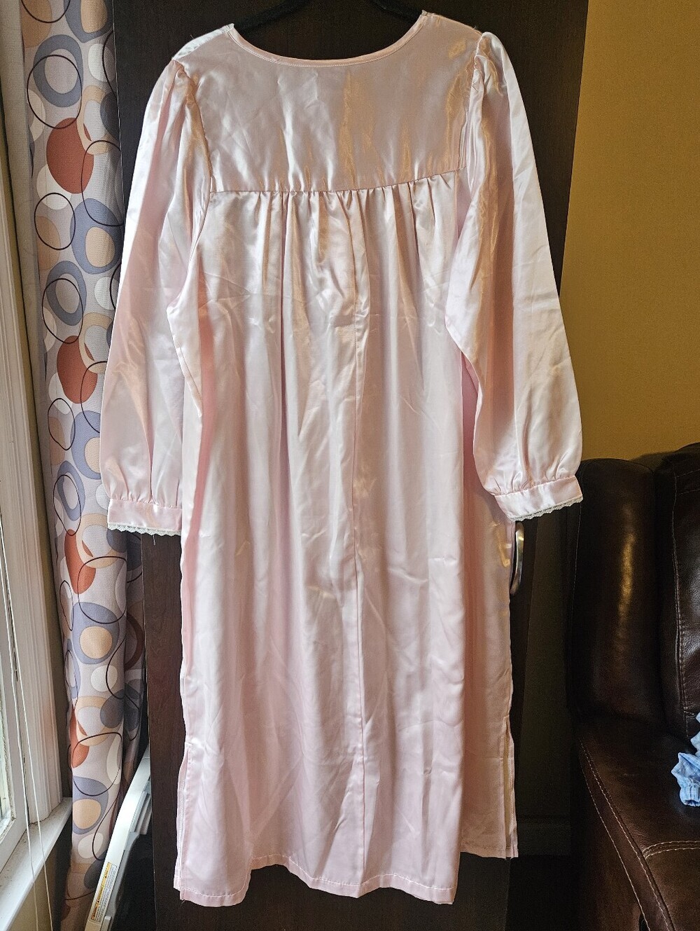 NWT Delicates Pink Satin Smocked Nightgown Size Medium - Picture 4 of 5